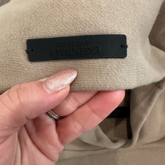 Oversized Essentials Pullover Hoodie Size XL in Sand color - Picture 6 of 7